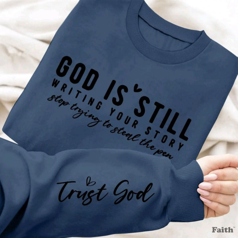 Women’s sweatshirt with inspiring lettering and soft material Lune London