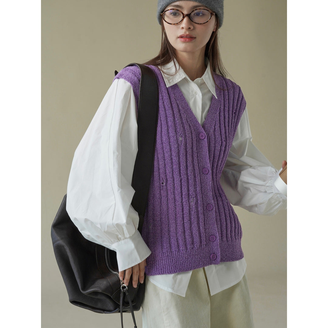 Women’s knitted vest with structured ribbed look and button placket Amarae