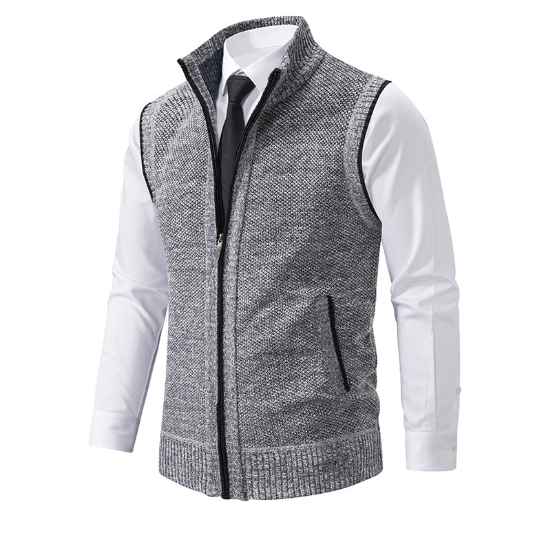 Men's knitted cardigan with zipper and structured design Lune London