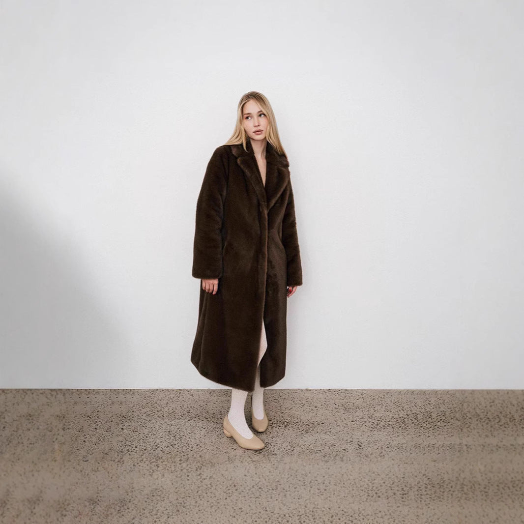 Ladies longer high-pile coat made of faux fur with shawl collar and casual cut Amarae