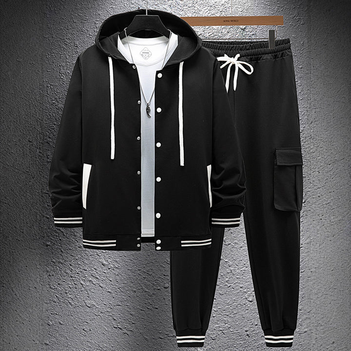 Men's sporty hoodie set and jogging pants with practical pocket and optimal fit Lune London