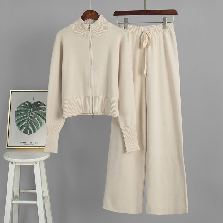 Ensemble de mode féminin tricoté avec col zippé et coupe ample Chic & Stil