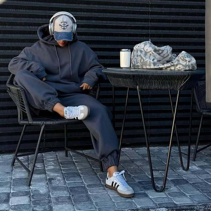Women's Relaxed Oversized Jogging Suit Amarae