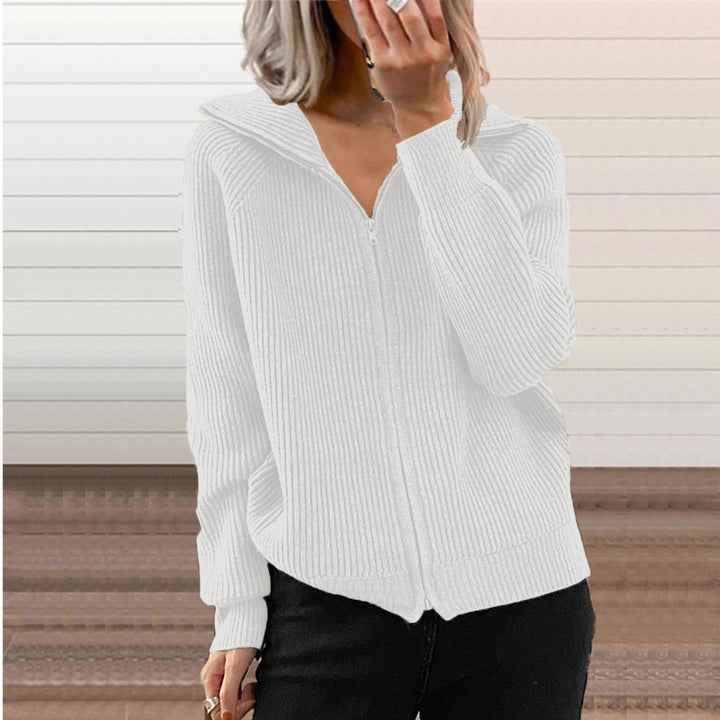 Transitional jacket for women with structured zip and hood Amarae
