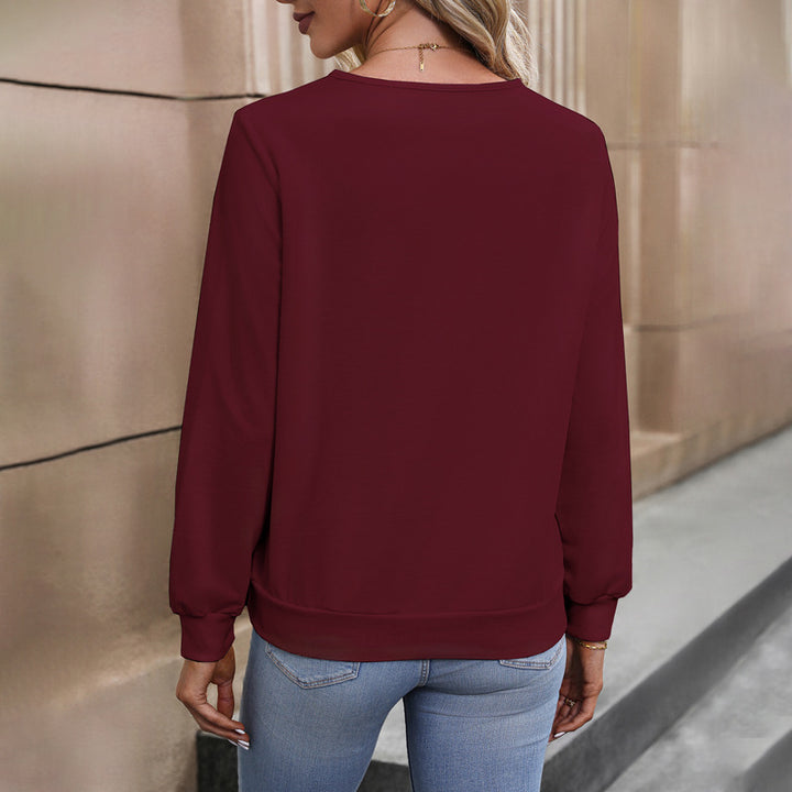 Elegant ladies V-neck top in fine fabric with refined seams Lune London