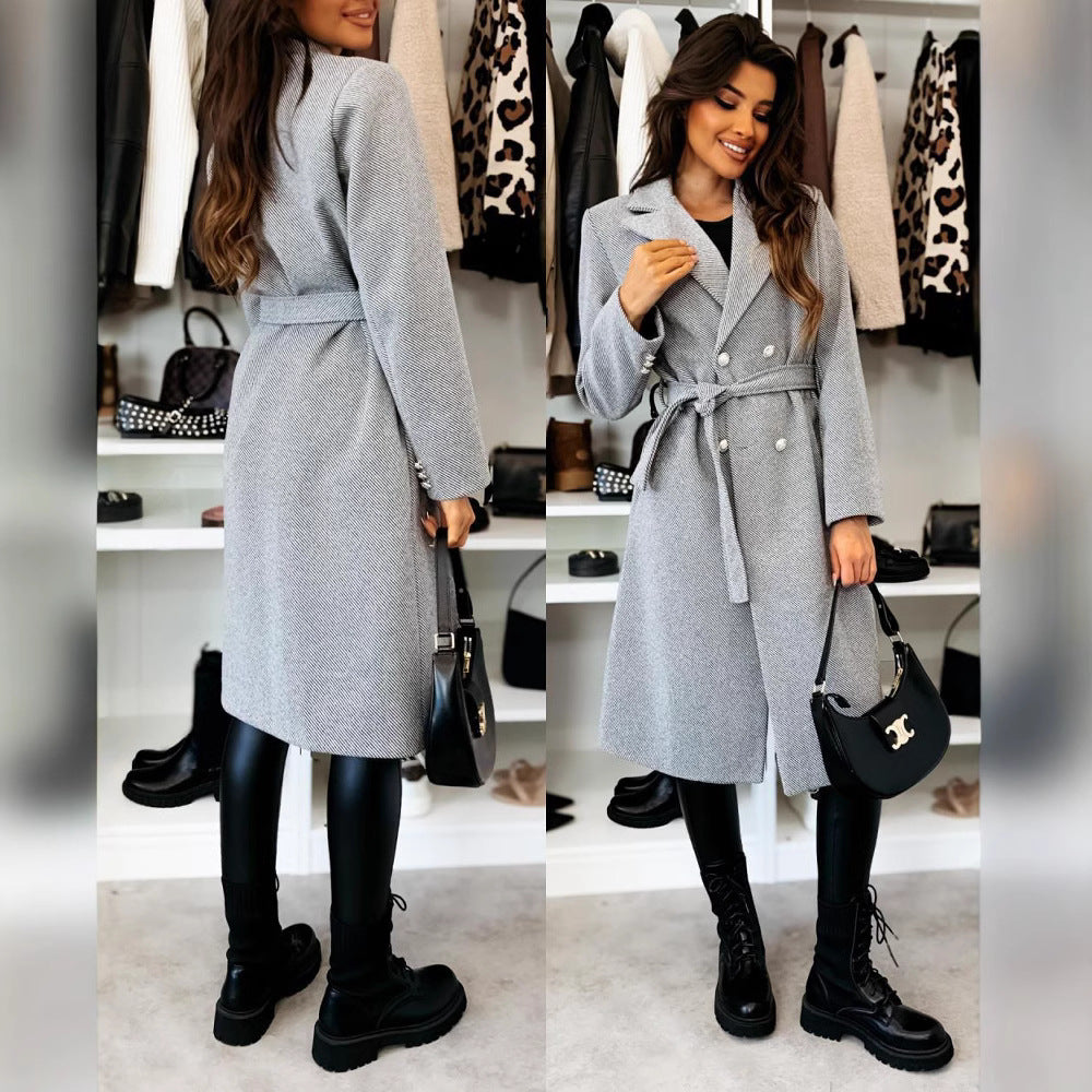Elegant trench coat for women with adjustable belt and double-breasted Lune London