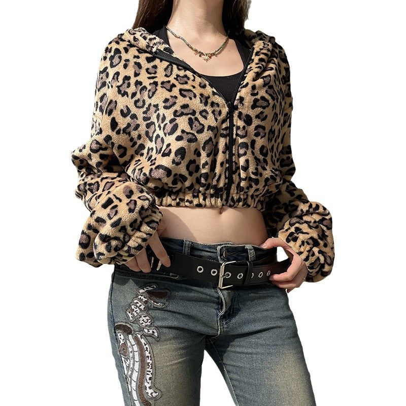 Trendy women's hoodie Marquis style with chic leopard pattern