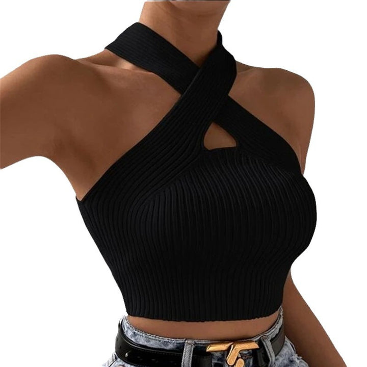 Ladies Short Top with Modern Closure at the Back Lune London