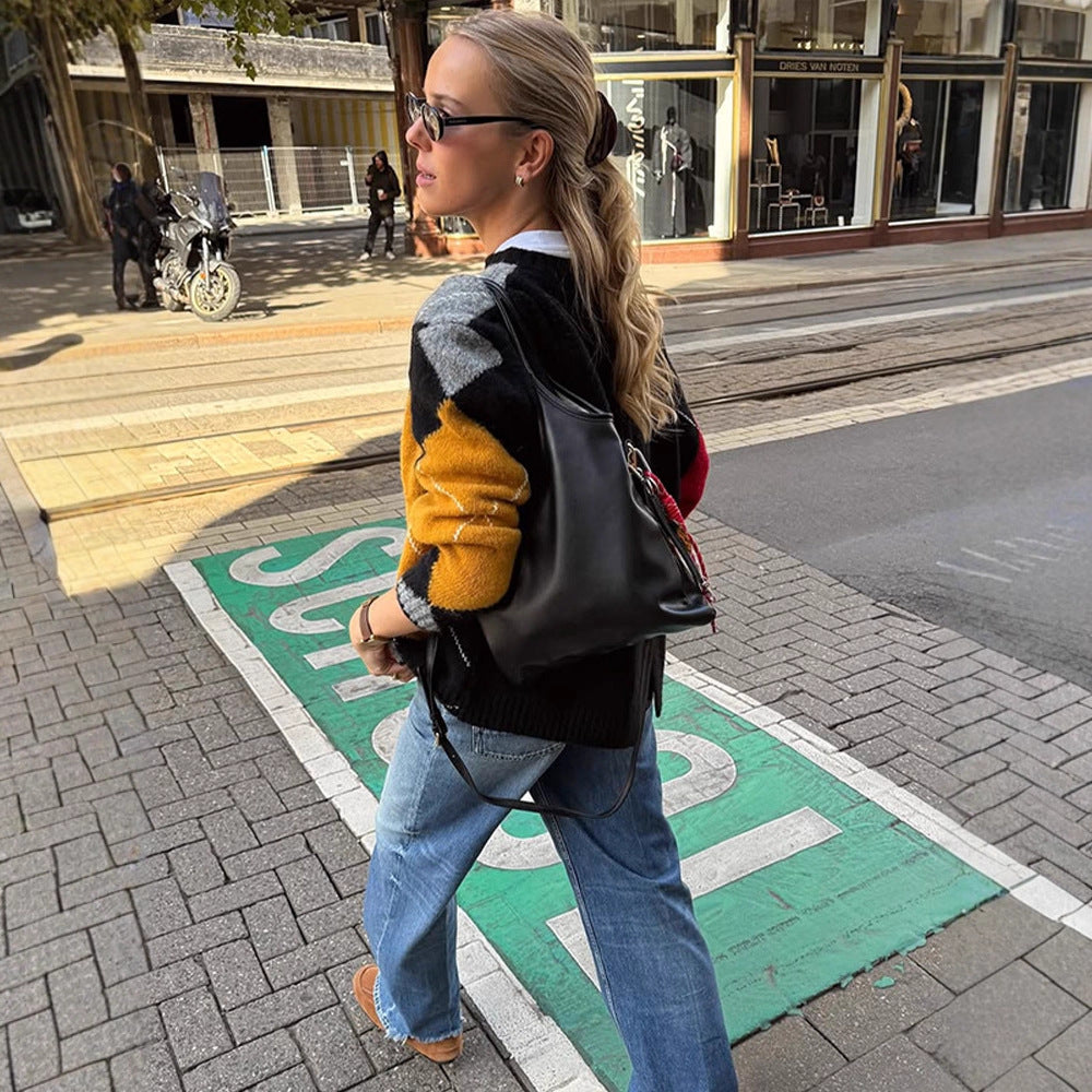 Women's Oversize Argyle Sweater made from Mohair Blend with Round Neck and Contrasting Diamond Details Amarae