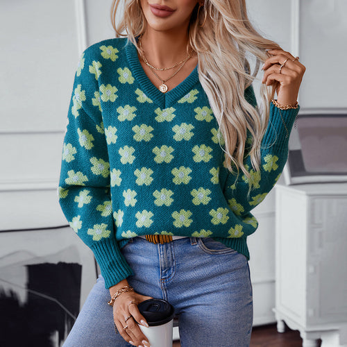 Knit sweater for women with floral pattern and V-neck Amarae