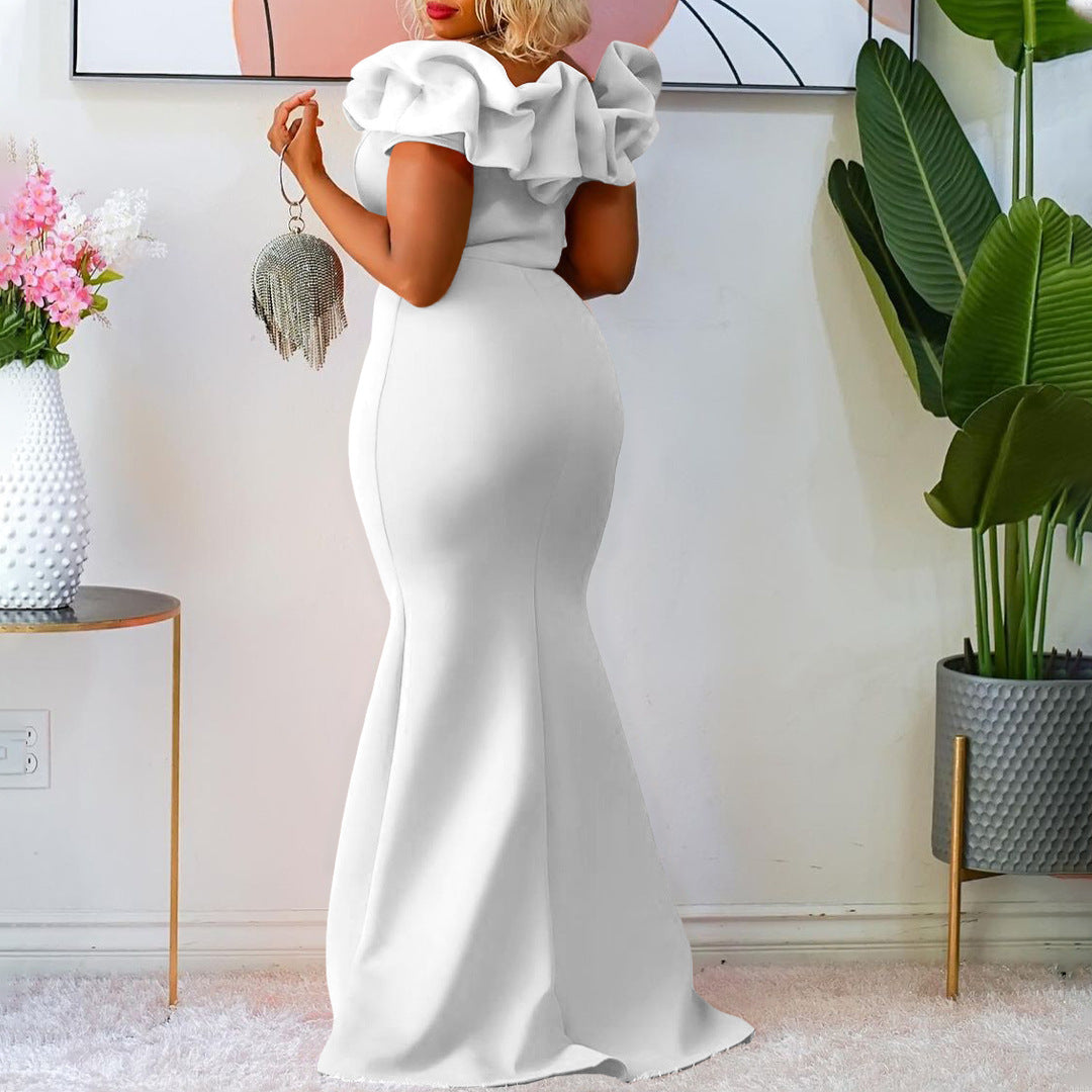 Fitted evening dress for women with voluminous ruffle collar Lune London