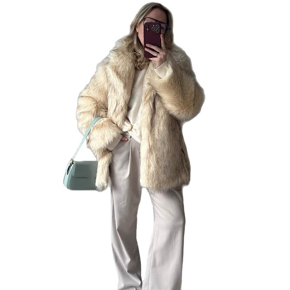 Women short coat made of faux fur with waist belt and voluminous shawl collar Amarae