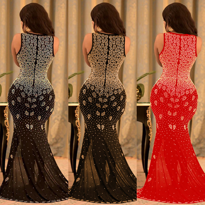 Elegant evening dress for women with plunging neckline Lune London