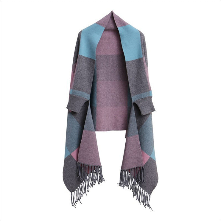 Soft plaid coat for women with fringes and open cut Lune London