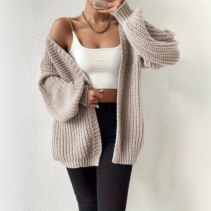 Casual cardigan for women with oversized cut and soft material Lune London