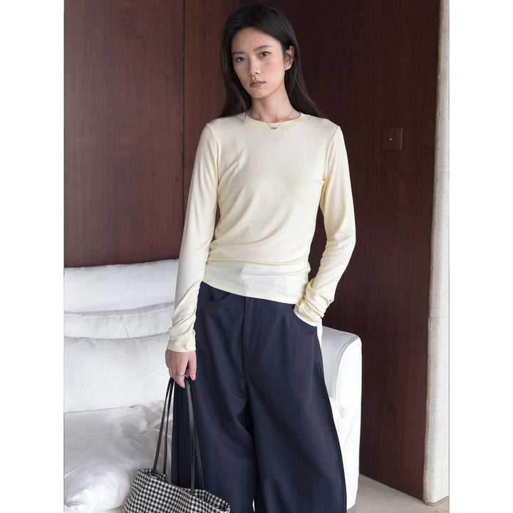 Women's figure-hugging long-sleeve shirt with round neckline made of fine cotton jersey Amarae