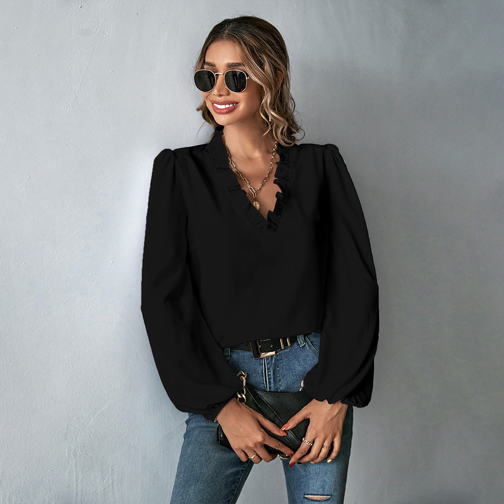 Blouse pour femmes avec des détails froncés et des manches volumineuses Chic & Stil
