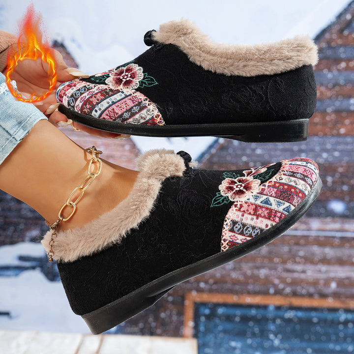 Slippers for women with soft lining and trendy floral design Lune London