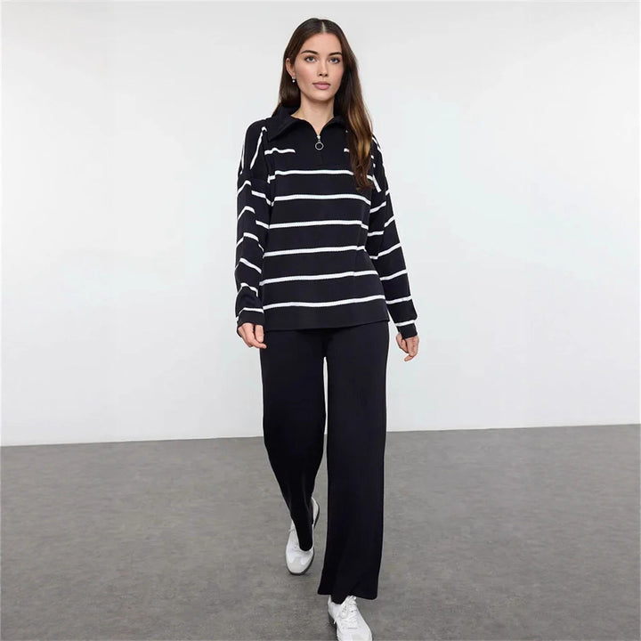 Casual knitted sweater for women with half-zip and oversized fit Lune London