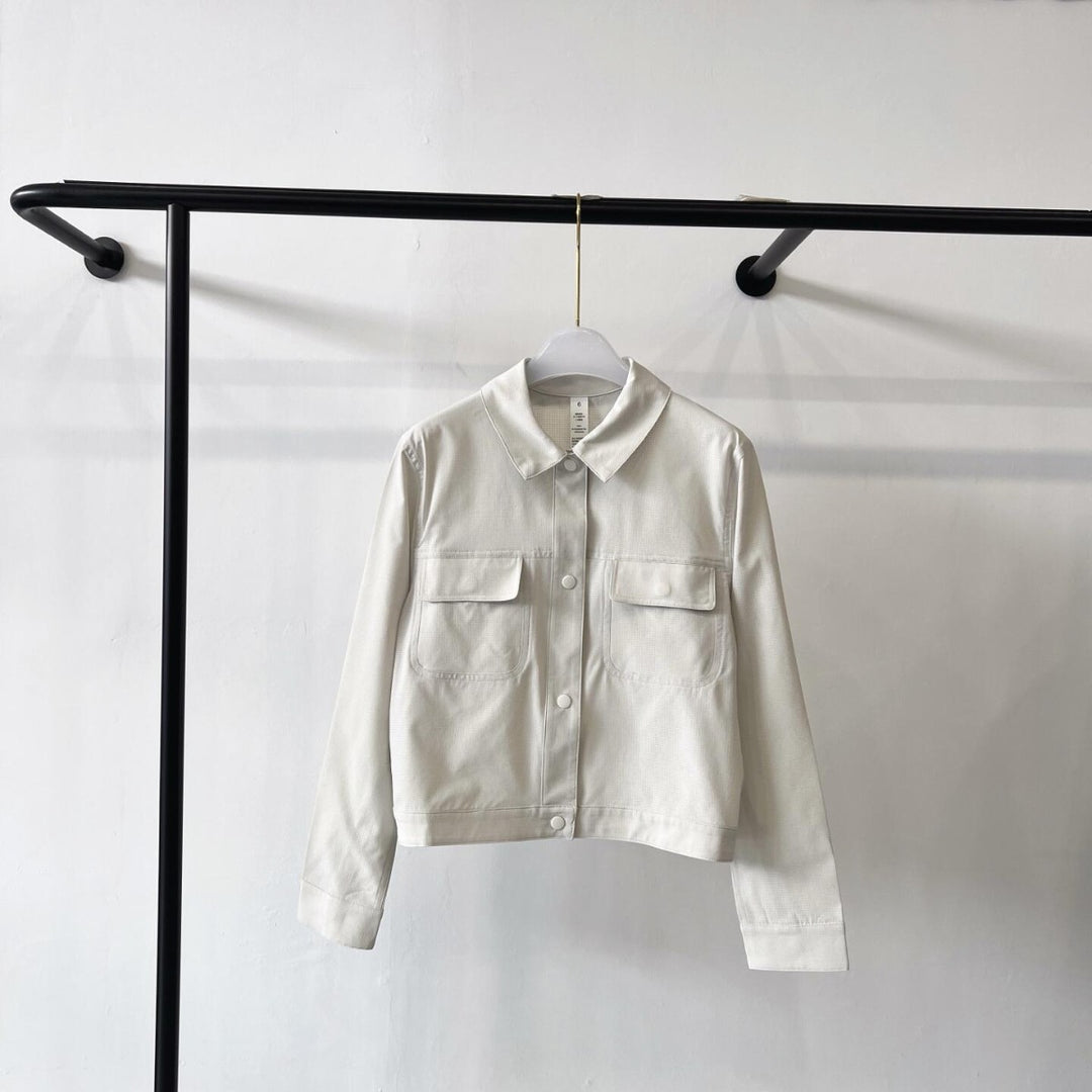 Ladies Short Overshirt Jacket made of lightweight cotton blend with chest pockets Amarae