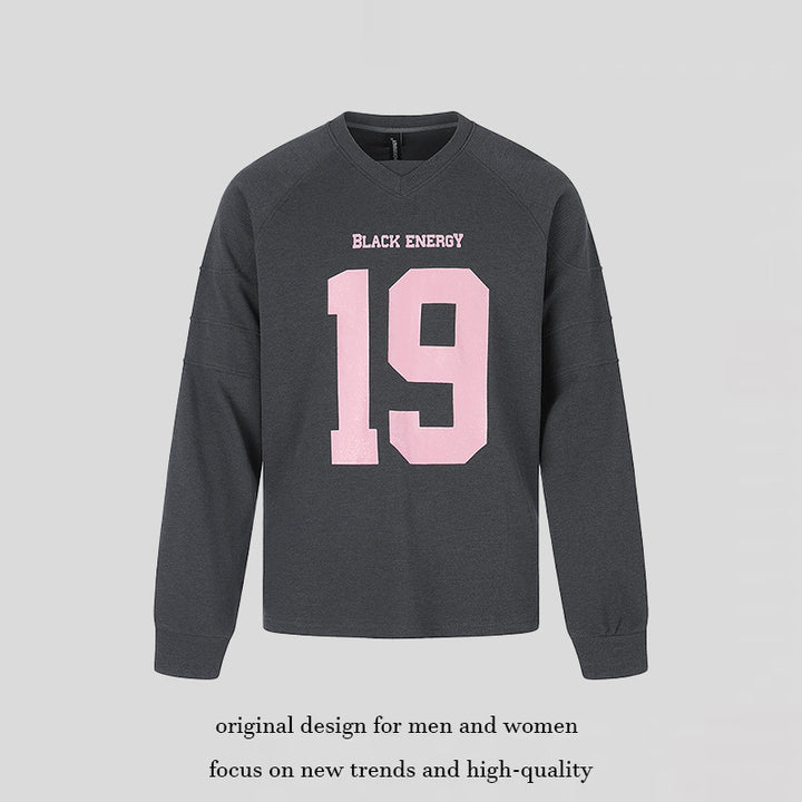 Women’s Oversize Sweatshirt with V-Neck, Raglan Sleeves and Typographic Front Print Amarae