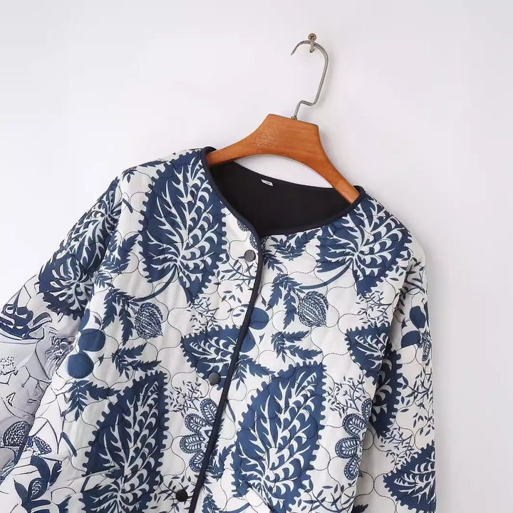 Ladies quilted floral jacket with innovative pocket and round collar Lune London