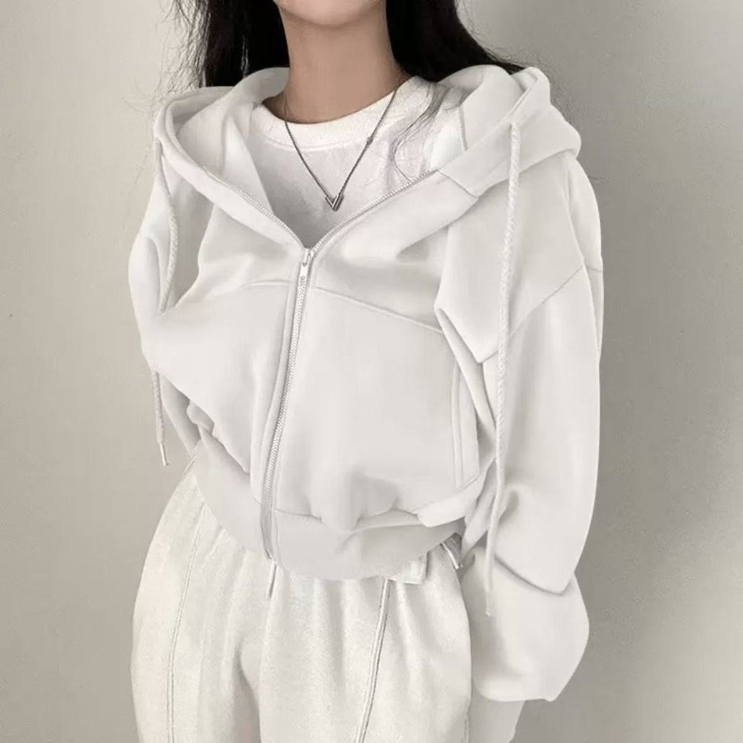 Women's cropped hoodie jacket with kangaroo pocket Chic & Stil
