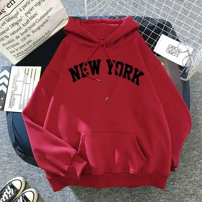 Women's hoodie with sporty New York print Chic & Stil