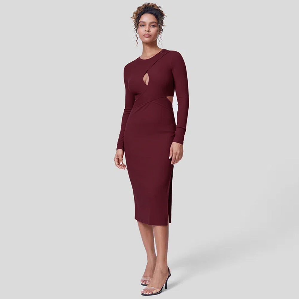 Chic & Stil Elegant midi dress for women with fitted cut-out details