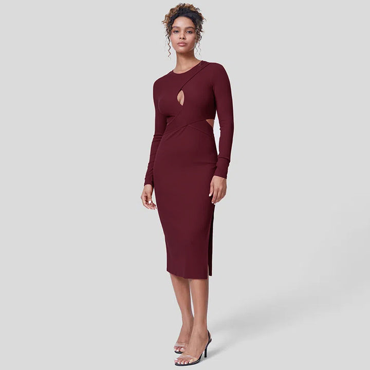 Chic & Stil Elegant midi dress for women with fitted cut-out details