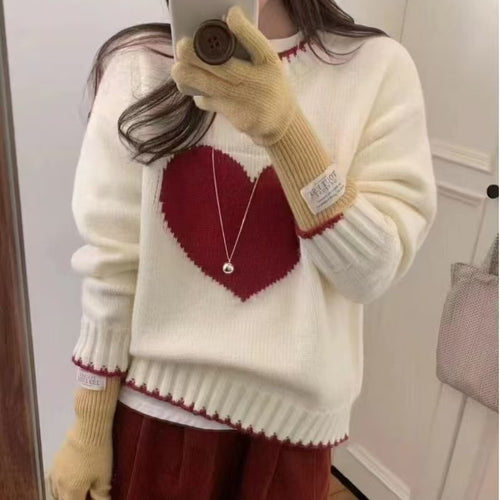 Knit sweater for women with heart pattern and relaxed fit Amarae