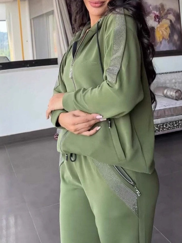 Lune London stylish sportswear set for women