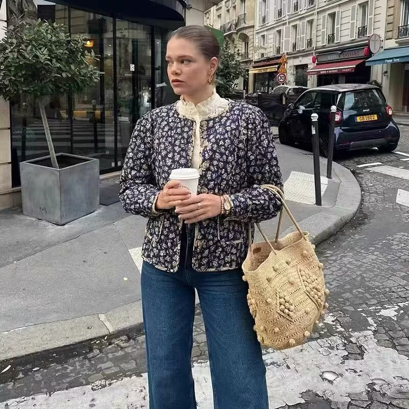 Veste matelassée pour femmes avec motif floral et poches pratiques Chic & Stil