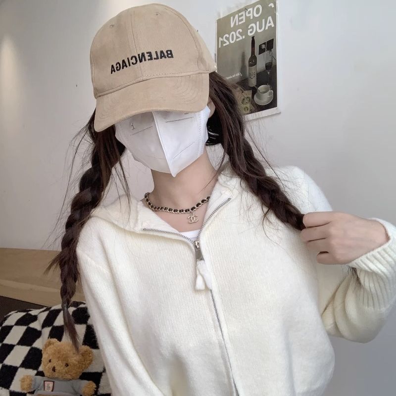 Gilet léger pour femmes avec capuche et fermeture éclair Chic & Stil