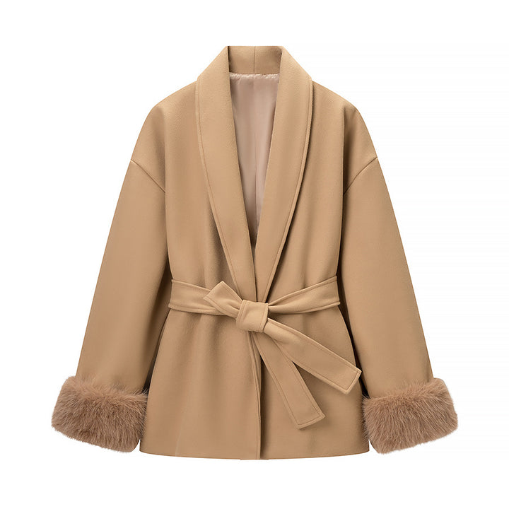 Veste féminine à la mode avec col doux doublé et ceinture à nouer Chic & Stil
