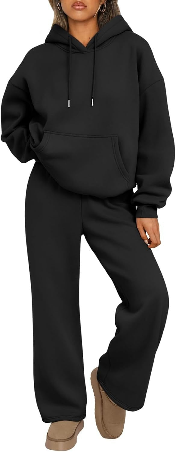 Luxurious hoodie for women with a loose fit and comfortable jogger pants Lune London