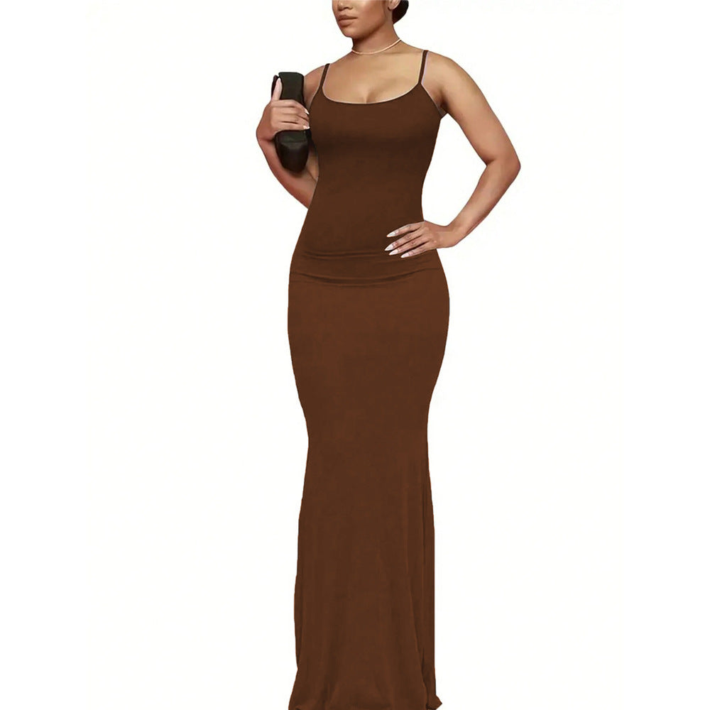 Robe maxi élégante pour femme avec des fines bretelles spaghetti et une coupe fluide Chic & Stil