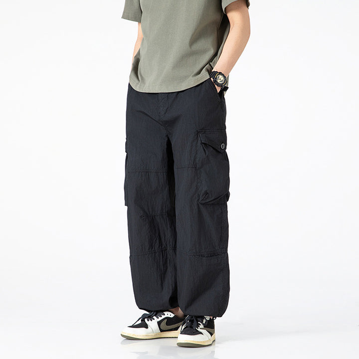 Comfortable cargo pants for men with practical pockets Lune London