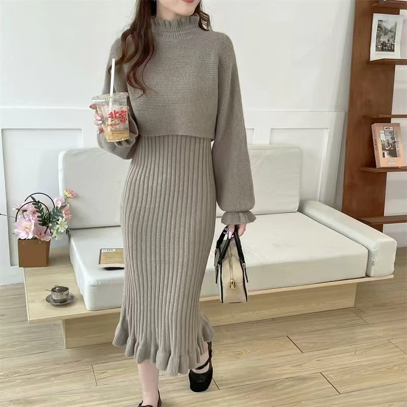 Knitted dress for women with high collar and ribbed structure Lune London