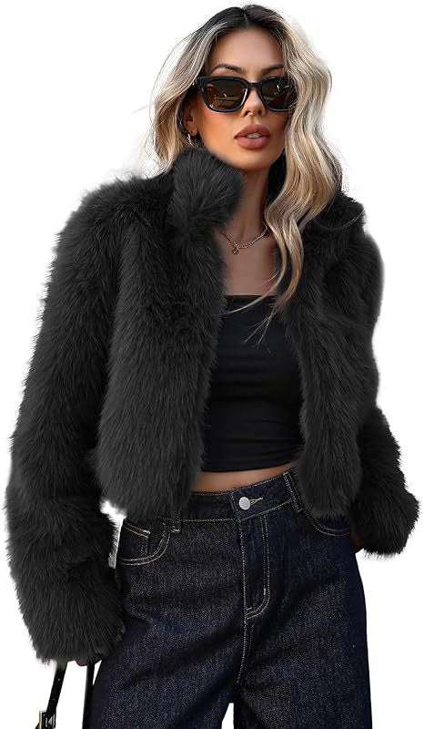 Ladies Short and Plush Faux Fur Jacket Amarae