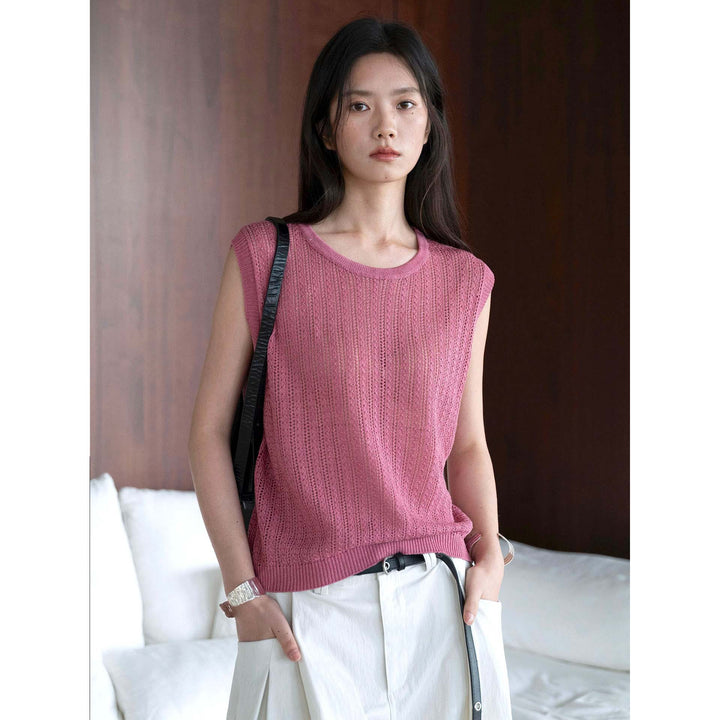 Ladies Sleeveless Fine Knit Top with Textured Stitch Look Amarae