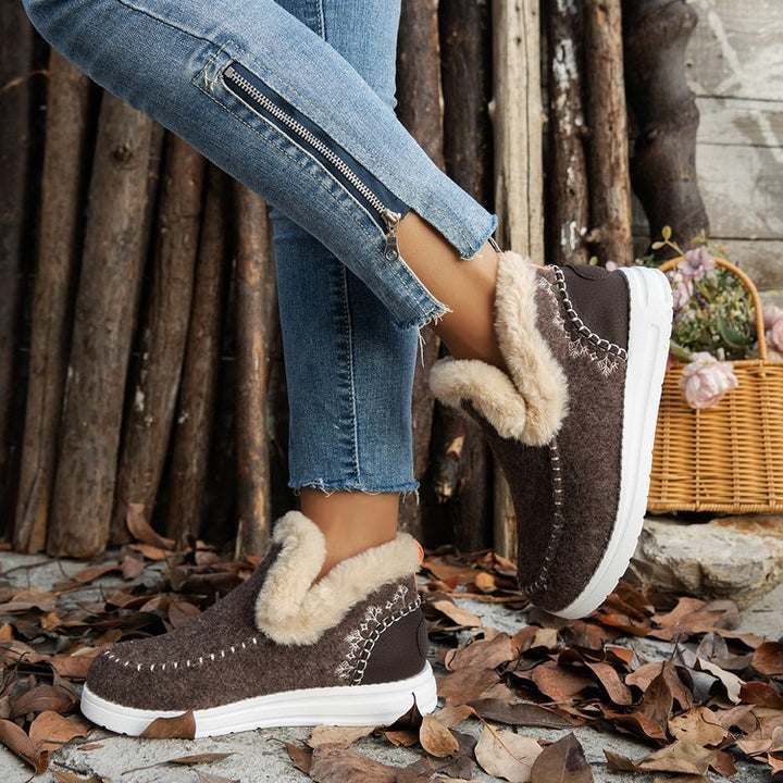Comfortable winter boots for ladies with plush lining and sturdy sole Lune London