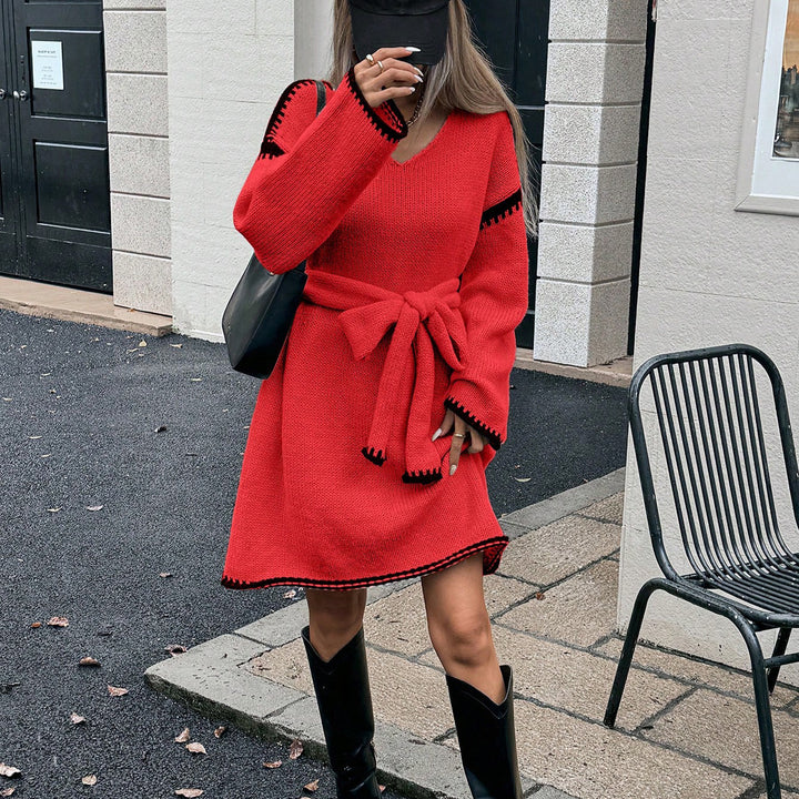 Knit dress for women with belt and V-neck Lune London