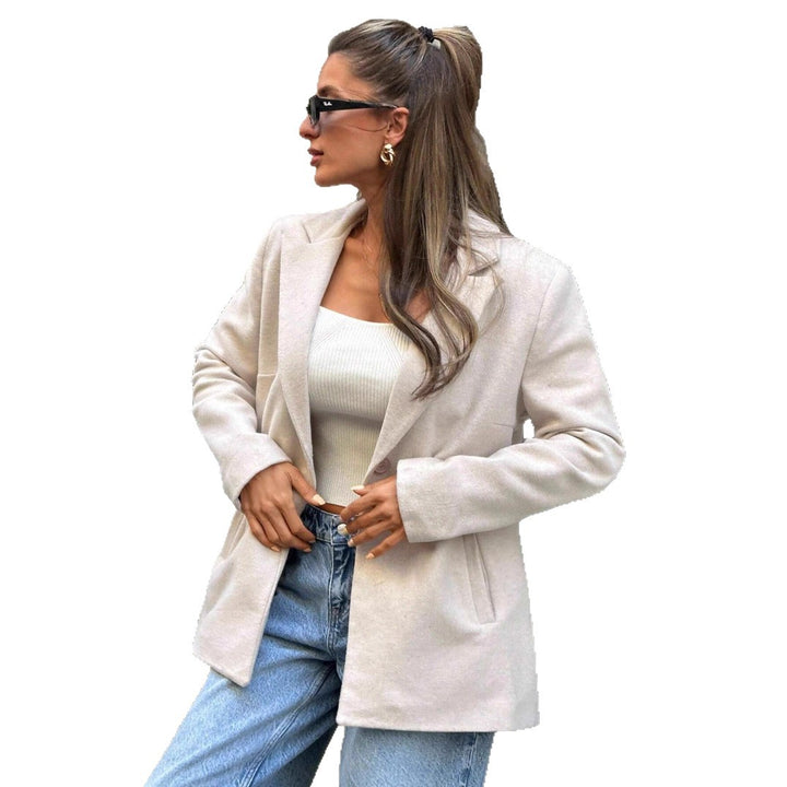 Ladies Elegant and Soft Blazer with Fitted Cut Lune London