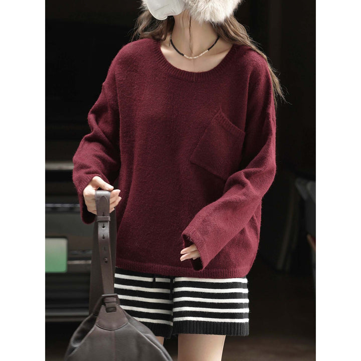 Women's cozy relaxed pullover with diagonally placed pocket Amarae