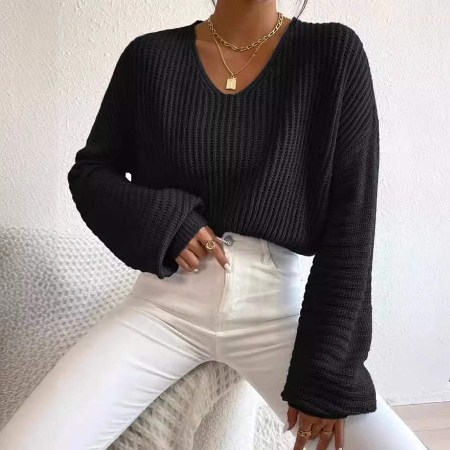 Casual knitted sweater for women with V-neck and wide sleeves Lune London