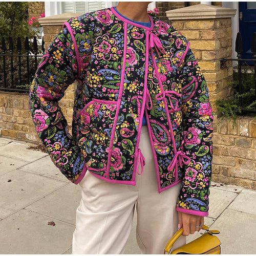 Ladies trendy quilted jacket with floral pattern and practical pockets Amarae