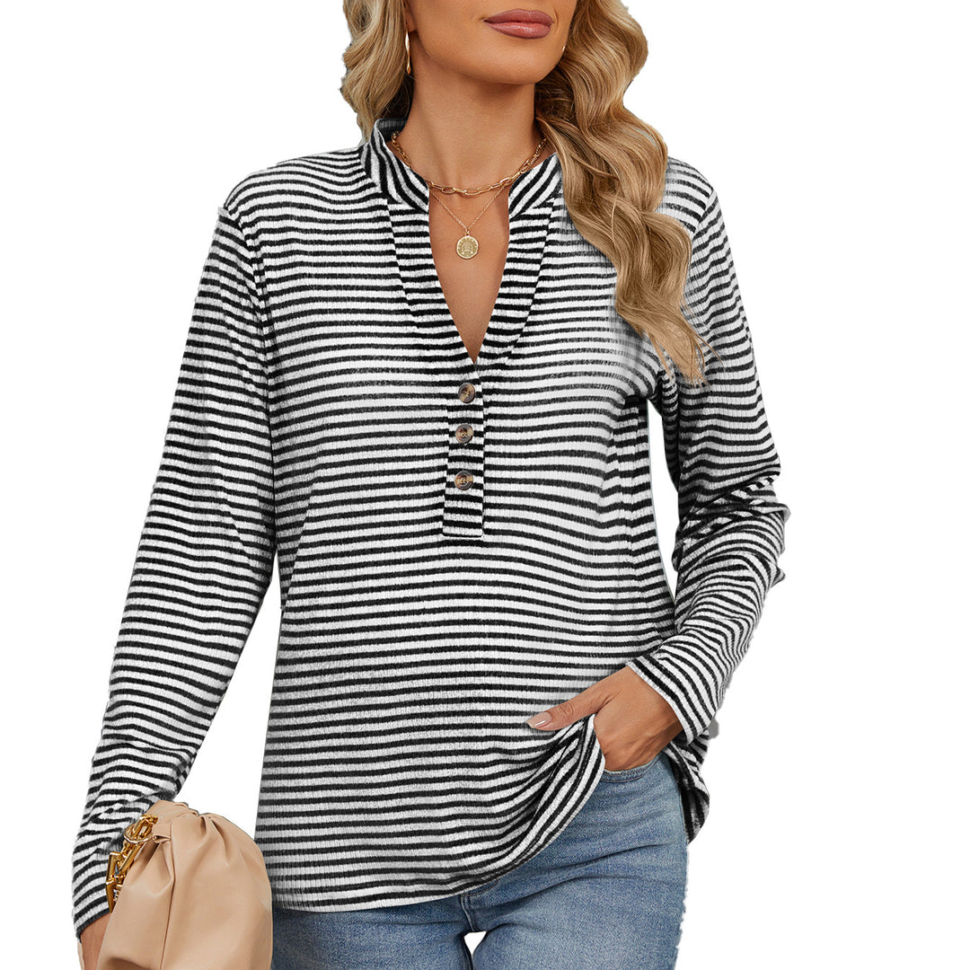 Long sleeve women's t-shirt with button placket and textured surface Lune London