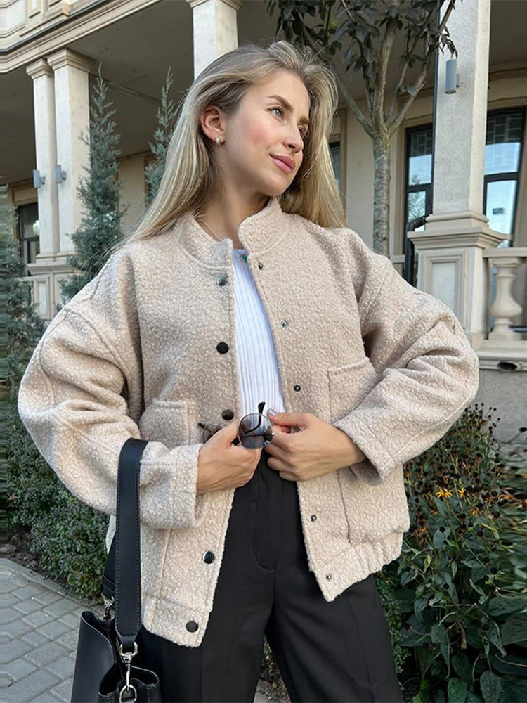 Women's teddy fleece bomber jacket in boxy cut with snap button closure and patch pockets Amarae