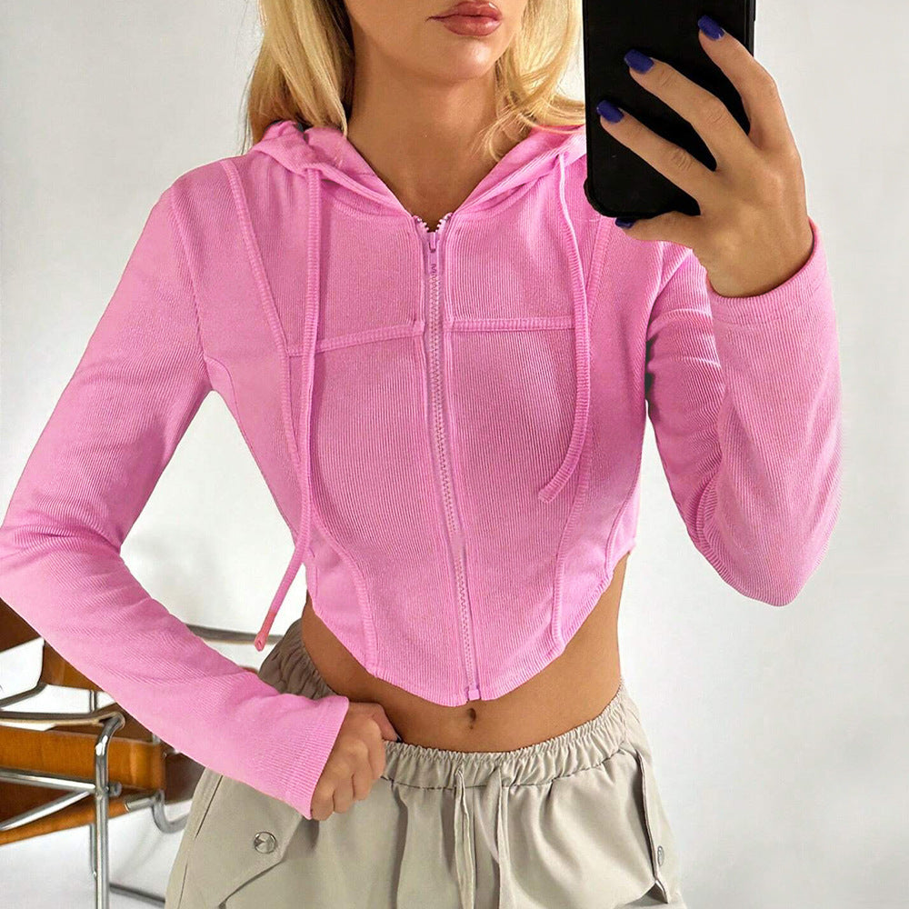 Sweat à capuche zippé court pour femme avec manches longues et coupe près du corps Chic & Stil